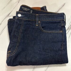 A&F Men’s Vintage stretch 90s Straight Jeans. 34x32, Dark Blue, Great Condition